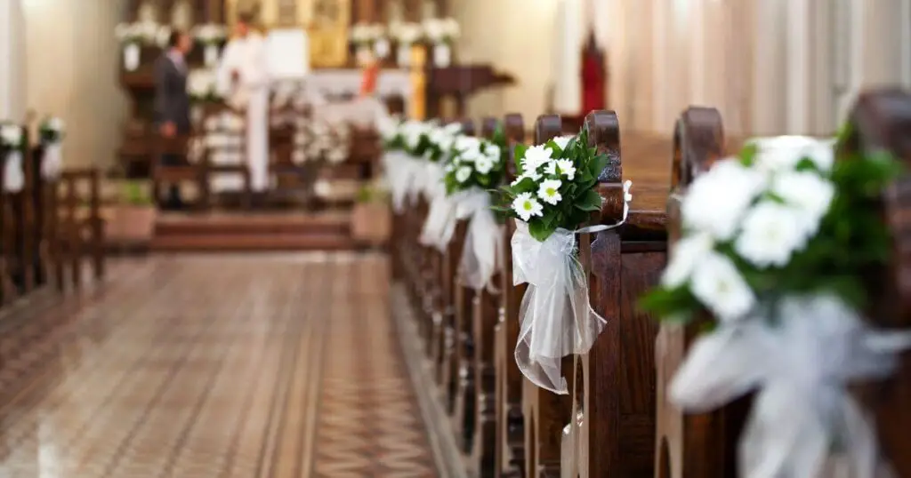 catholic wedding ceremony flowers
